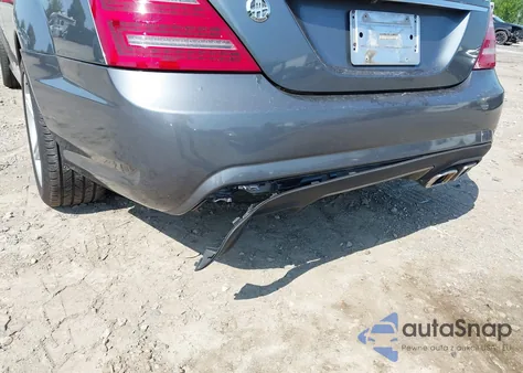 2008 Mercedes-Benz S 550 4Matic z USA, uszkodzony, nr VIN WDDNG86X48A208799